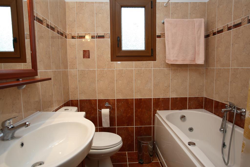 Villa Malena Glossa Esterno foto